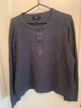Lovely Banana Republic Henley Long-Sleeve Shirt in Charcoal SZ L